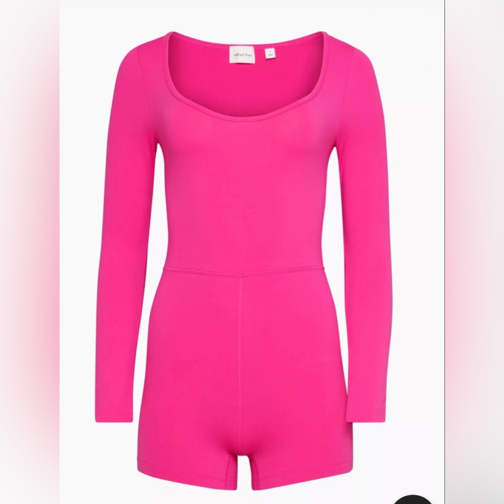 Aritiza Wilfred Free Kaz romper in Vital Pink size small